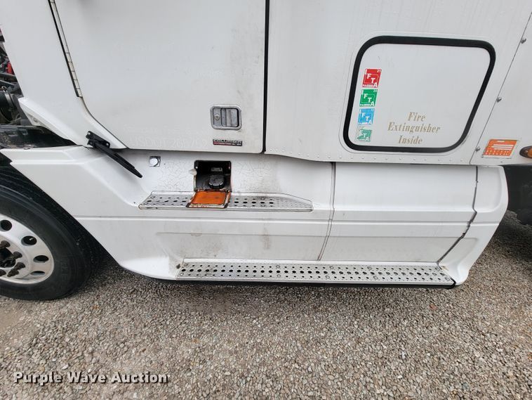 image for item FL9100 2012 Freightliner Columbia  Glider semi truck