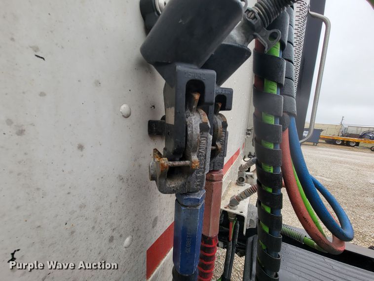 image for item FL9100 2012 Freightliner Columbia  Glider semi truck