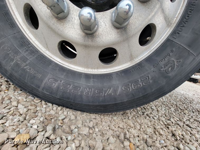 image for item FL9100 2012 Freightliner Columbia  Glider semi truck