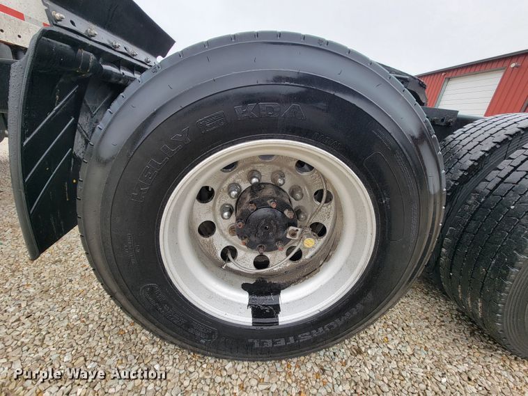 image for item FL9100 2012 Freightliner Columbia  Glider semi truck