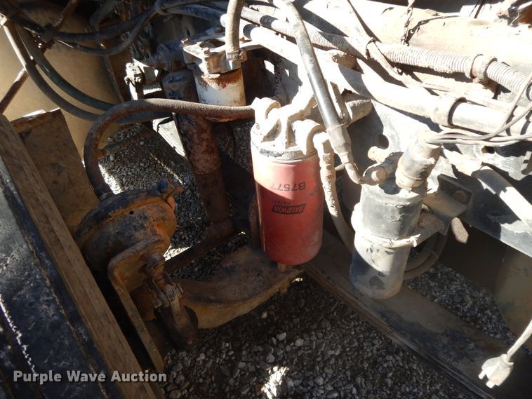 image for item GG9445 1988 Freightliner FLC  semi truck