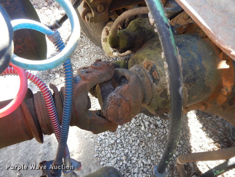 image for item GG9445 1988 Freightliner FLC  semi truck