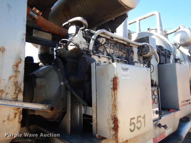 image for item HD9079 1997 Presvac Systems Limited vacuum trailer