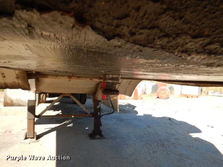 image for item HD9079 1997 Presvac Systems Limited vacuum trailer