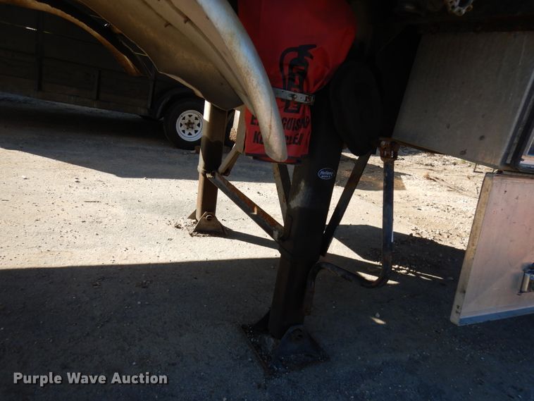 image for item HD9079 1997 Presvac Systems Limited vacuum trailer