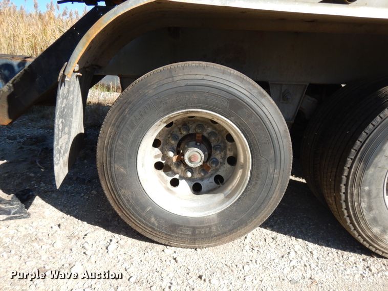 image for item HD9079 1997 Presvac Systems Limited vacuum trailer