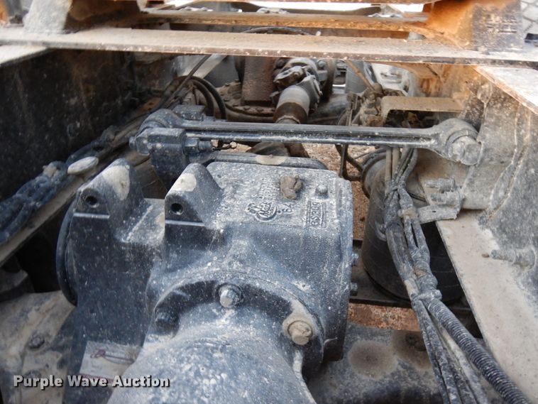 image for item HD9247 2007 Mack CXN613  semi truck