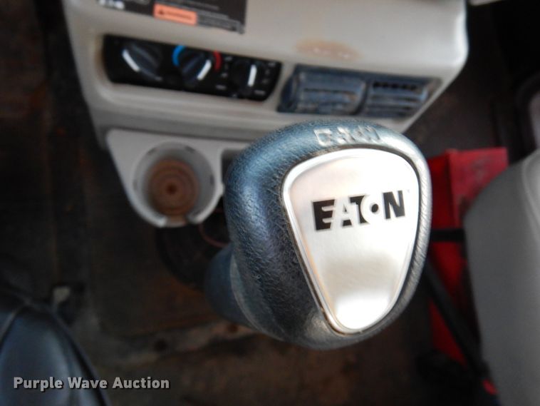 image for item HD9247 2007 Mack CXN613  semi truck