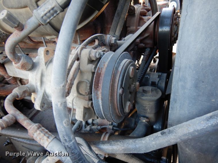 image for item HD9248 2003 Mack CX613  semi truck