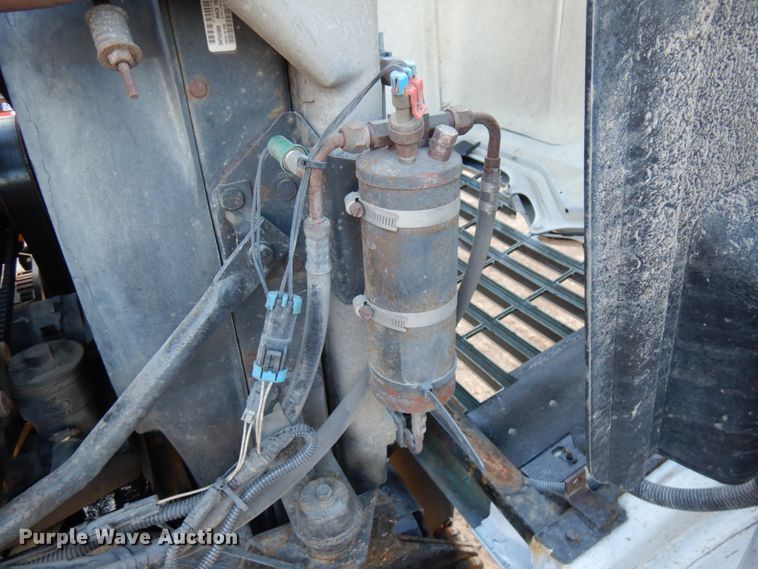 image for item HD9248 2003 Mack CX613  semi truck