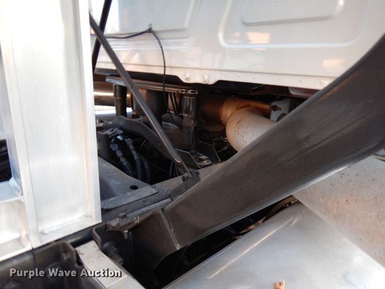 image for item HD9249 2004 Mack CH613  semi truck