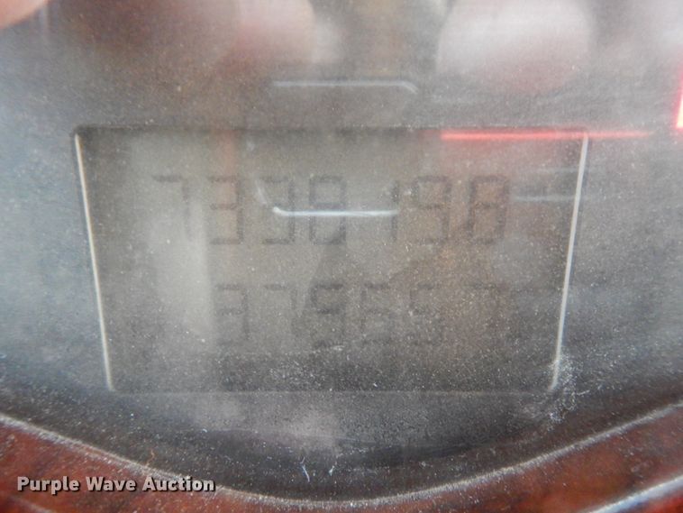 image for item HD9249 2004 Mack CH613  semi truck