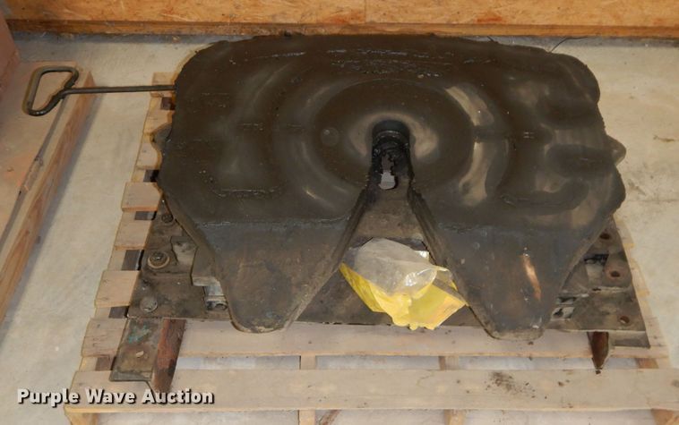 image for item HF9182 Fifth wheel plate