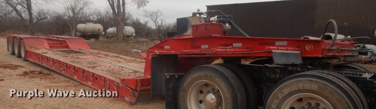 image for item HG9988 2002 Eager Beaver lowboy equipment trailer