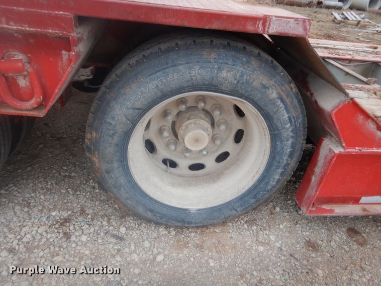 image for item HG9988 2002 Eager Beaver lowboy equipment trailer