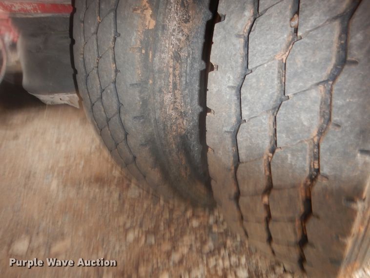 image for item HG9988 2002 Eager Beaver lowboy equipment trailer