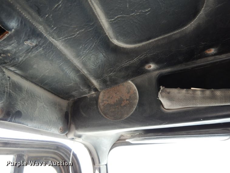 image for item HO9322 1994 Freightliner FLD  semi truck