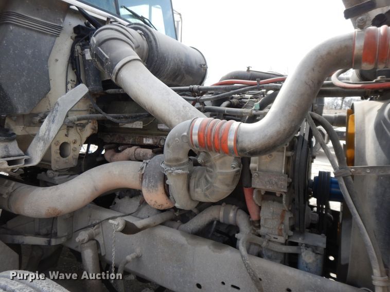 image for item HO9322 1994 Freightliner FLD  semi truck