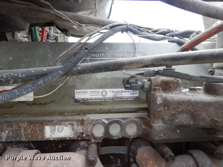 image for item HO9322 1994 Freightliner FLD  semi truck