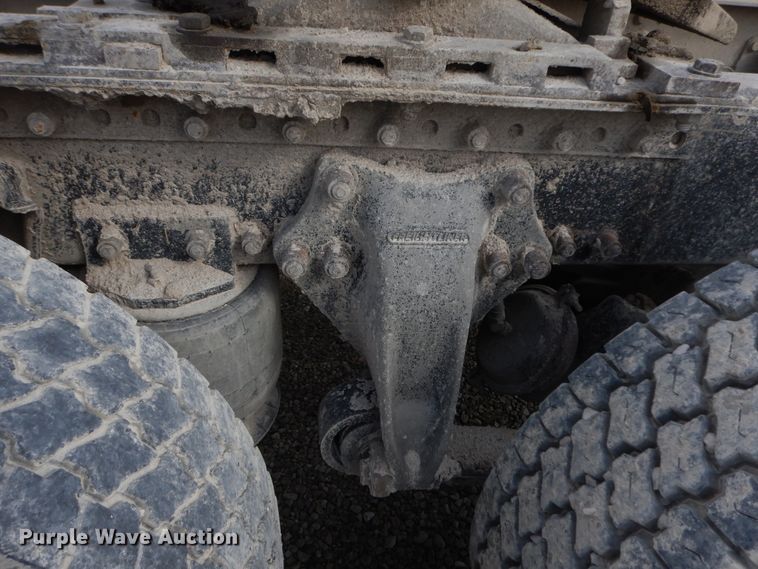 image for item HO9322 1994 Freightliner FLD  semi truck