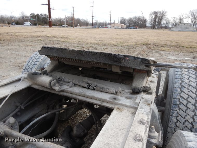 image for item HO9322 1994 Freightliner FLD  semi truck