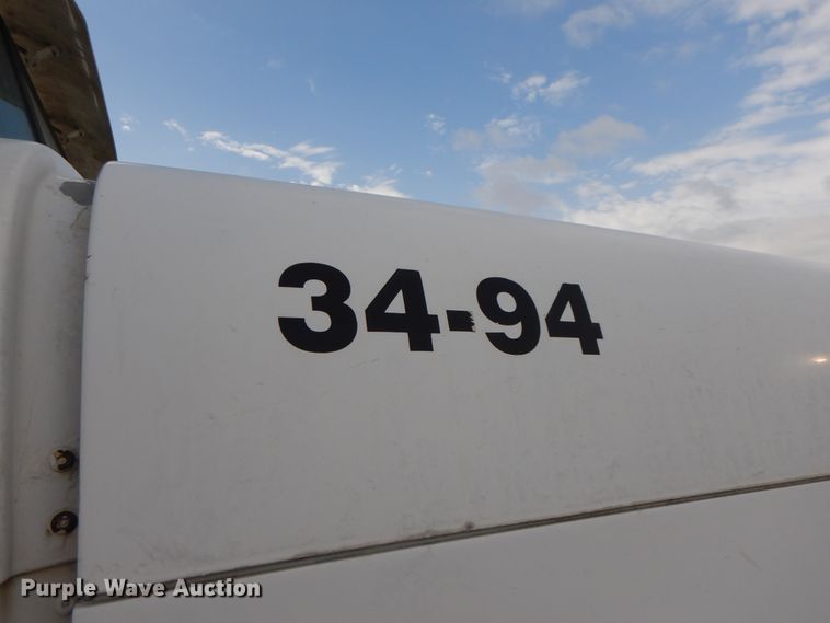 image for item HO9322 1994 Freightliner FLD  semi truck