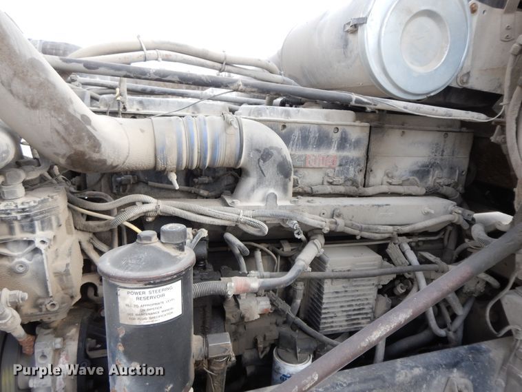 image for item HO9323 1996 Freightliner FLD  semi truck