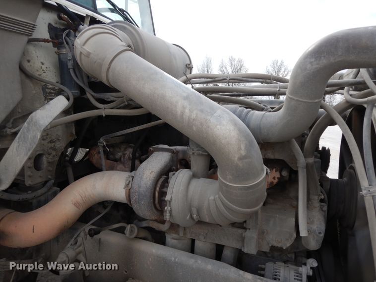 image for item HO9323 1996 Freightliner FLD  semi truck