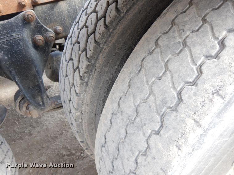 image for item HO9323 1996 Freightliner FLD  semi truck