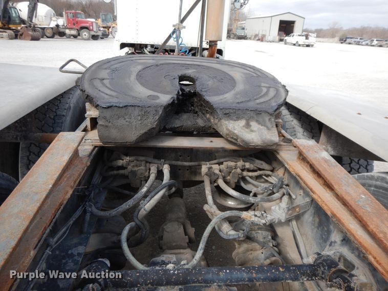 image for item HO9323 1996 Freightliner FLD  semi truck