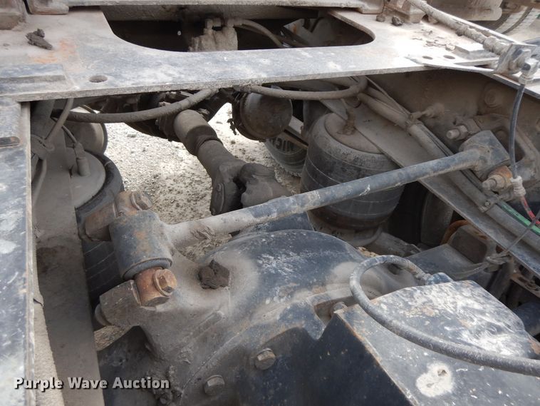 image for item HO9323 1996 Freightliner FLD  semi truck