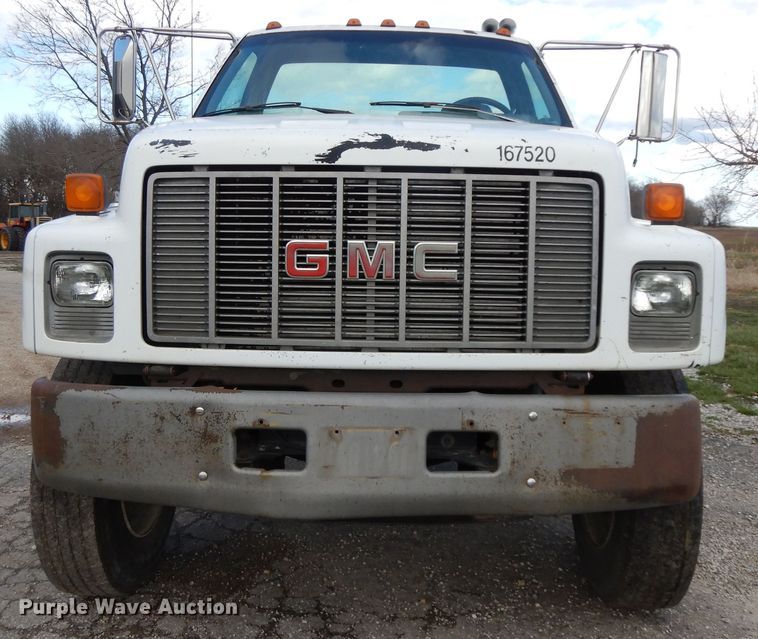 image for item HO9333 1994 GMC TopKick C6500  semi truck