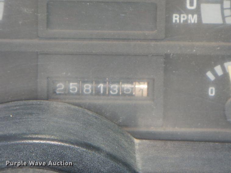 image for item HO9333 1994 GMC TopKick C6500  semi truck