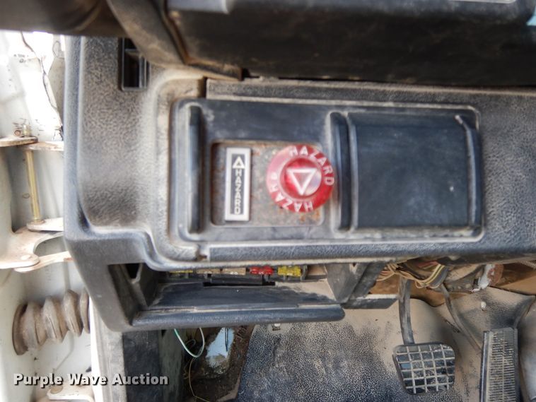 image for item HO9333 1994 GMC TopKick C6500  semi truck