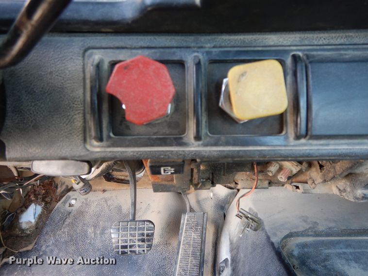 image for item HO9333 1994 GMC TopKick C6500  semi truck