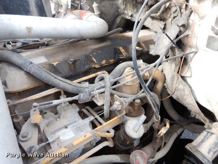 image for item HO9333 1994 GMC TopKick C6500  semi truck