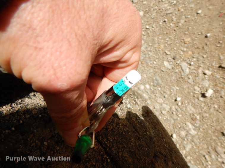 image for item HO9333 1994 GMC TopKick C6500  semi truck