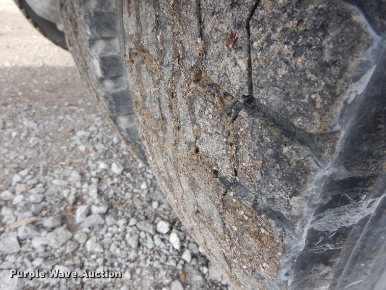 image for item HO9333 1994 GMC TopKick C6500  semi truck