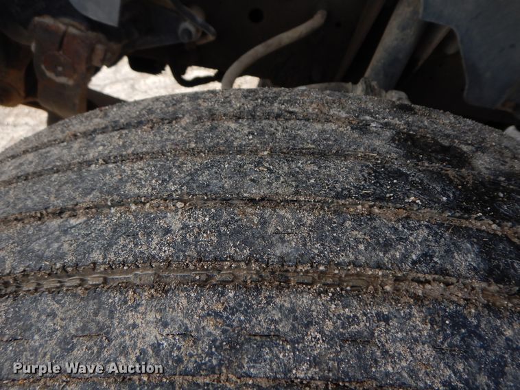 image for item HO9333 1994 GMC TopKick C6500  semi truck