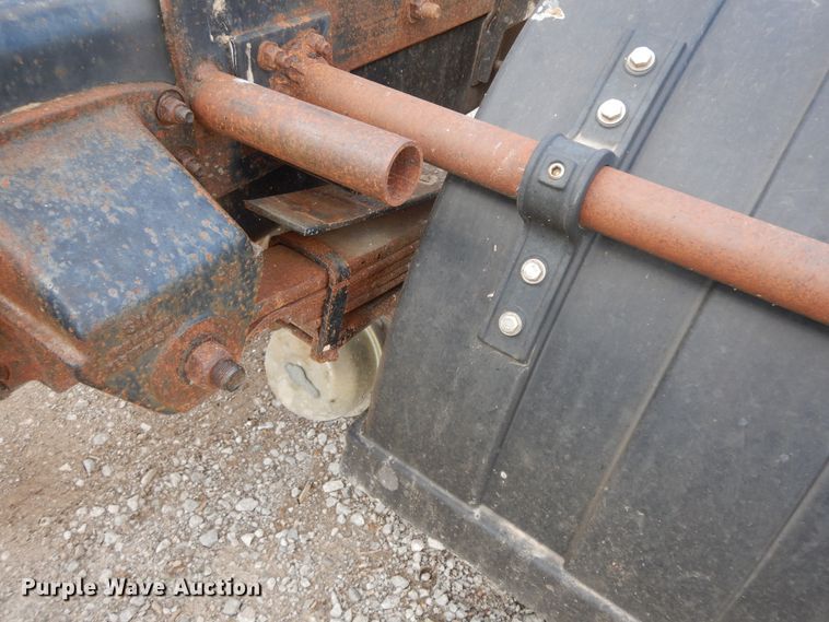 image for item HO9333 1994 GMC TopKick C6500  semi truck