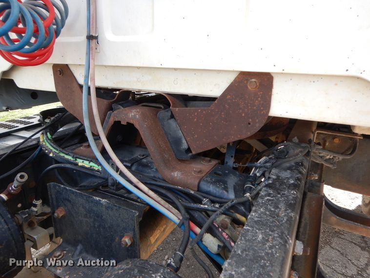 image for item HO9333 1994 GMC TopKick C6500  semi truck