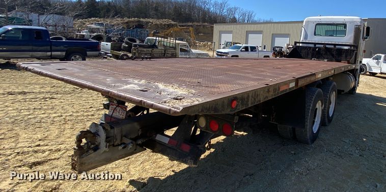 image for item HR9467 1989 Mack MH613  rollback truck