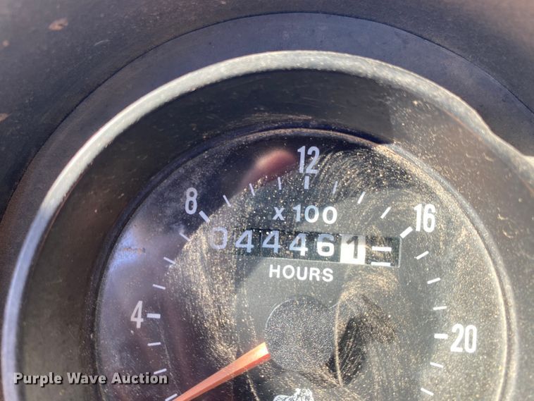 image for item HR9467 1989 Mack MH613  rollback truck