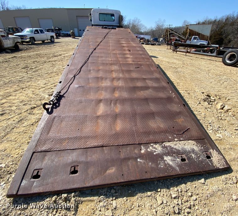 image for item HR9467 1989 Mack MH613  rollback truck