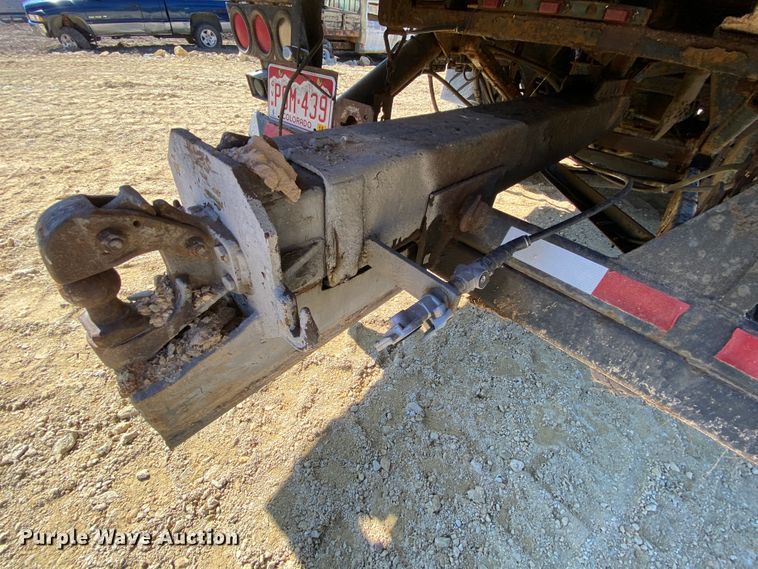 image for item HR9467 1989 Mack MH613  rollback truck