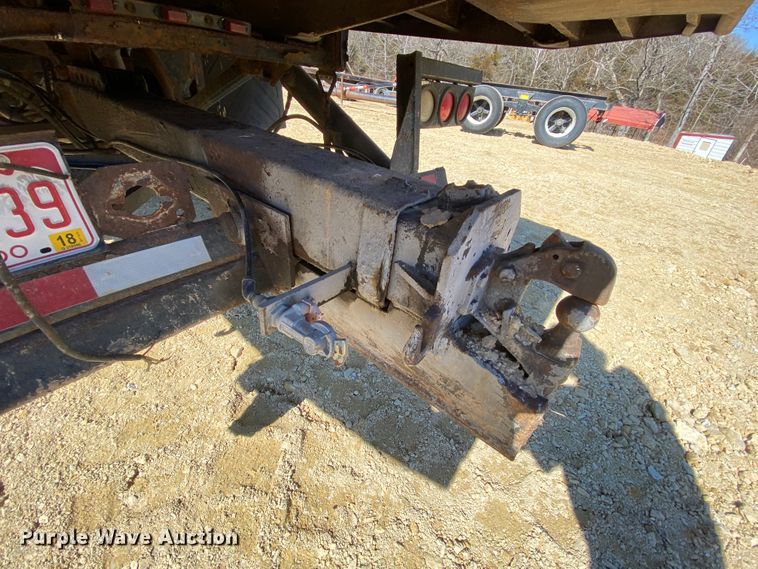 image for item HR9467 1989 Mack MH613  rollback truck
