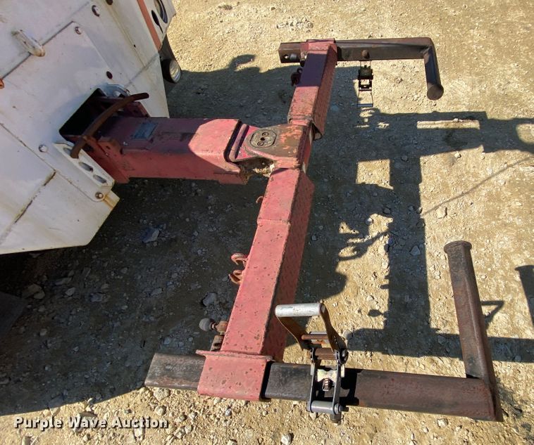 image for item HR9471 1984 Ford 37-2V  tow truck