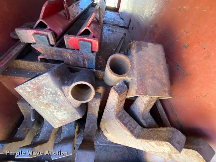 image for item HR9471 1984 Ford 37-2V  tow truck