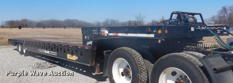 image for item HX9164 2006 Trail King TK70HT-482 drop deck trailer