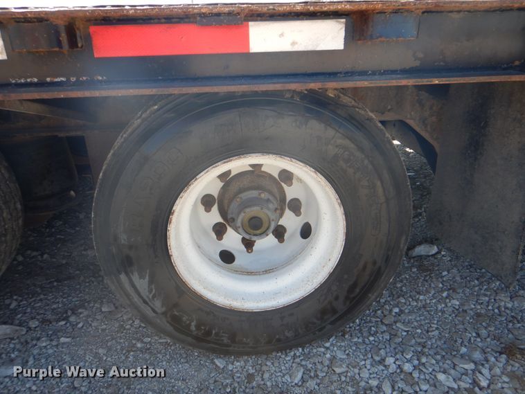 image for item HX9164 2006 Trail King TK70HT-482 drop deck trailer